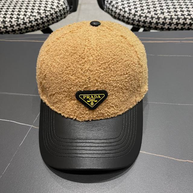 prada Prada new plush simple baseball cap, new arrival, big brand style, super e