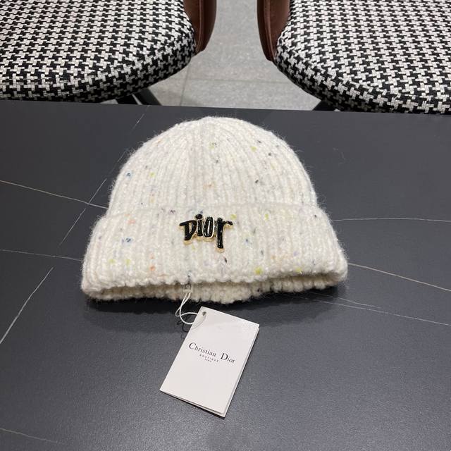 Dior knitted hat women's winter retro all-match face small wool hat large head c