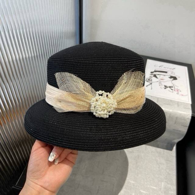 Celine , new basin hat, with linen accessories, full of celebrity style, head ci