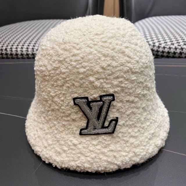 Louis Vuitton QQ. Fisherman hat for women autumn and winter thick plush warm ear