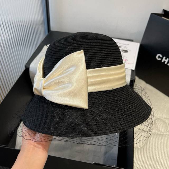 Chanel mesh bucket hat, made of high-grade PP straw, head circumference 57cm