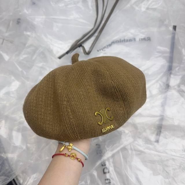 Celine New autumn and winter beret A hat shape that suits everyone~