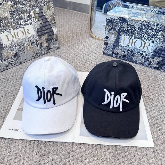 Dior Dior official website synchronized the release of new models D baseball cap