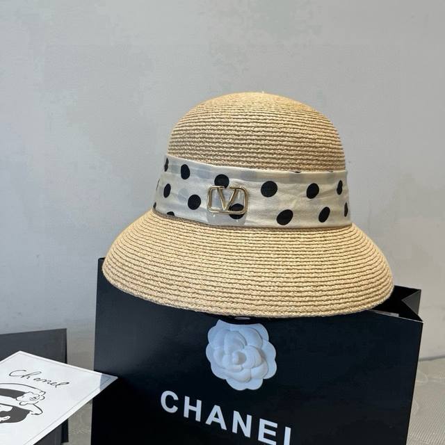 Valentino new basin hat head circumference 57cm