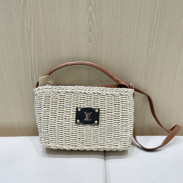 Louis Vuitton baseball cap, new envelope-shaped magnetic buckle straw bag, infl