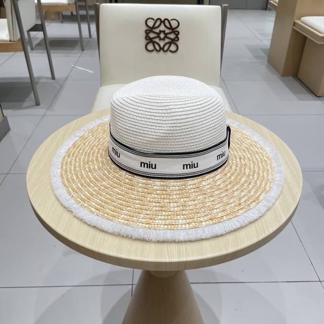 Miumiu's new Panama hat, high-end customization, celebrity style, summer sun pro
