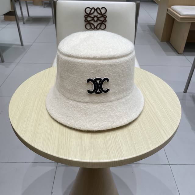 Celine Celine solid color wool fisherman hat autumn and winter women's face sma