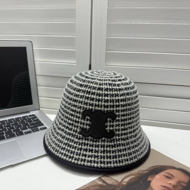 Running volume Celine ~ Early autumn new all-match high-end bucket hat hat shape