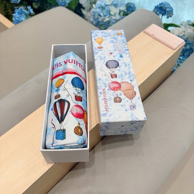 Louis Vuitton's new hot air balloon 50%-off umbrella is a hot seller, incredibly