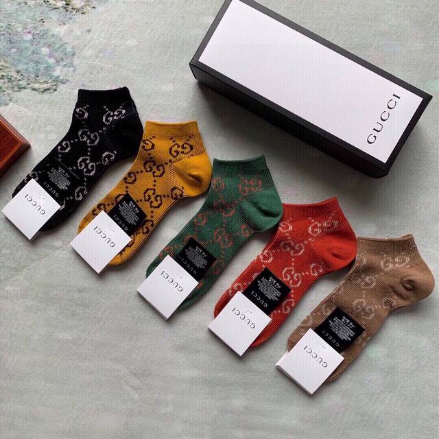 Special Gucci spring/summer new women's socks, five pairs per box. The classic d