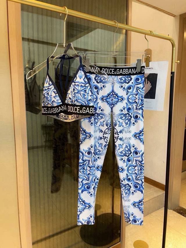 D&G new high-stretch fitness yoga suit sports suit ~ waist-shaping small vest wi