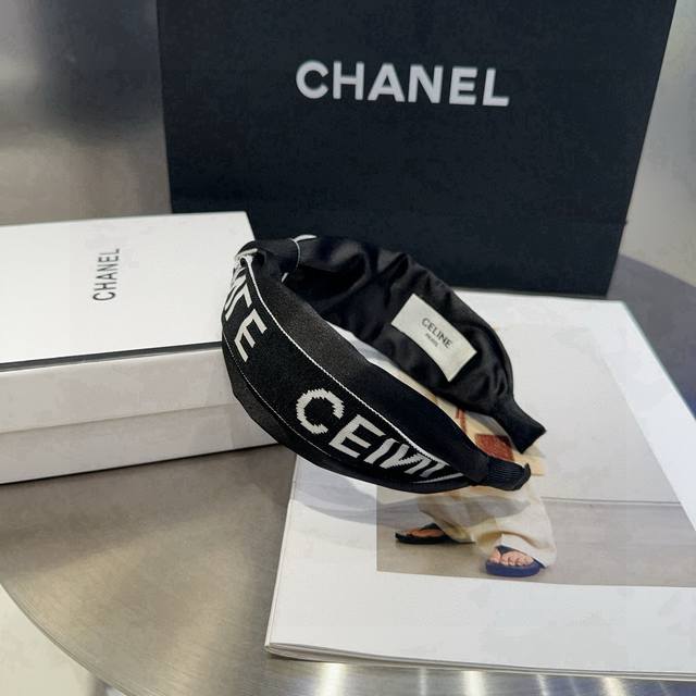 comes with packaging boxCeline Arc de Triomphe new headband, fashionable and ve