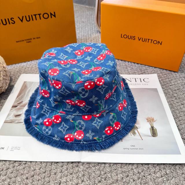 Duckbill bucket hat Lv Louis Vuitton 2025 new cute cherry sun hat women's breath