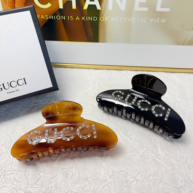 Gucci Gucci grab clip Popular acrylic diamond logo grab clip temperament versati