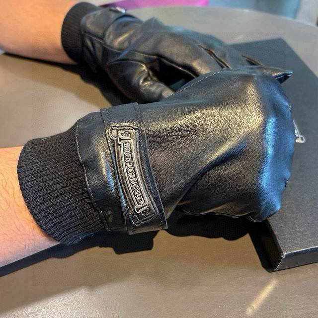 2025 Chrome Hearts new couple's exclusive first touch-screen gloves, original qu