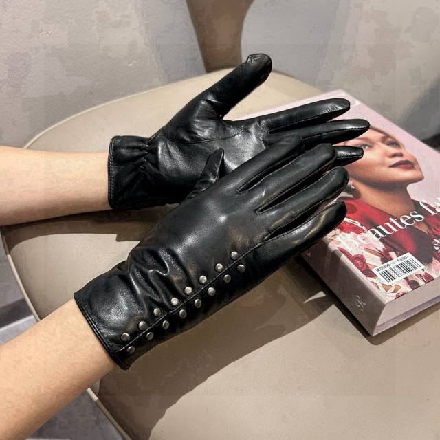2025 Chrome Hearts new exclusive first touch-screen gloves, original quality, sy