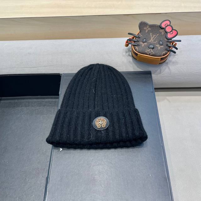Chrome Hearts new autumn and winter iron label knitted beanie, men's and women'