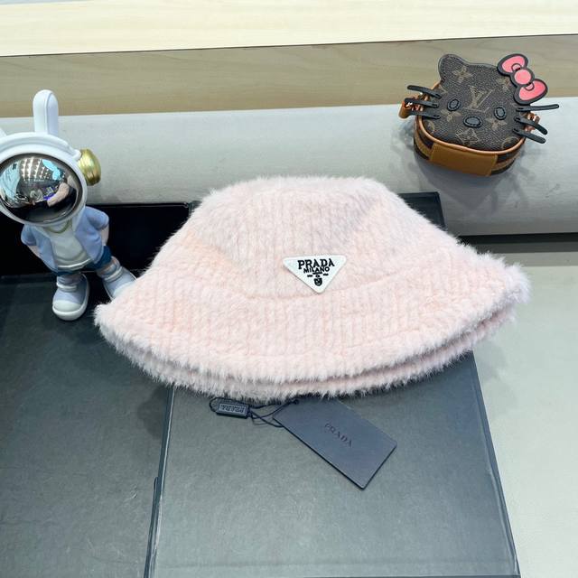 prada Internet celebrity fisherman hat female autumn and winter warm plush bucke
