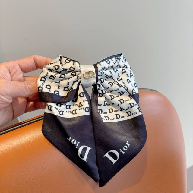 with packaging Dior Dior star-style bow hairpin slingshot clip Internet celebri
