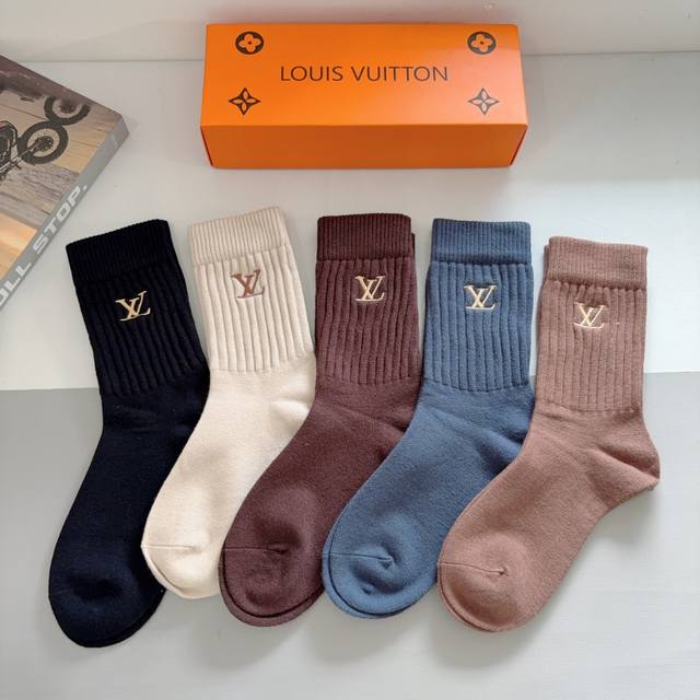 comes with packaging, 5 pairs per box Lv Louis Vuitton high version cashmere em