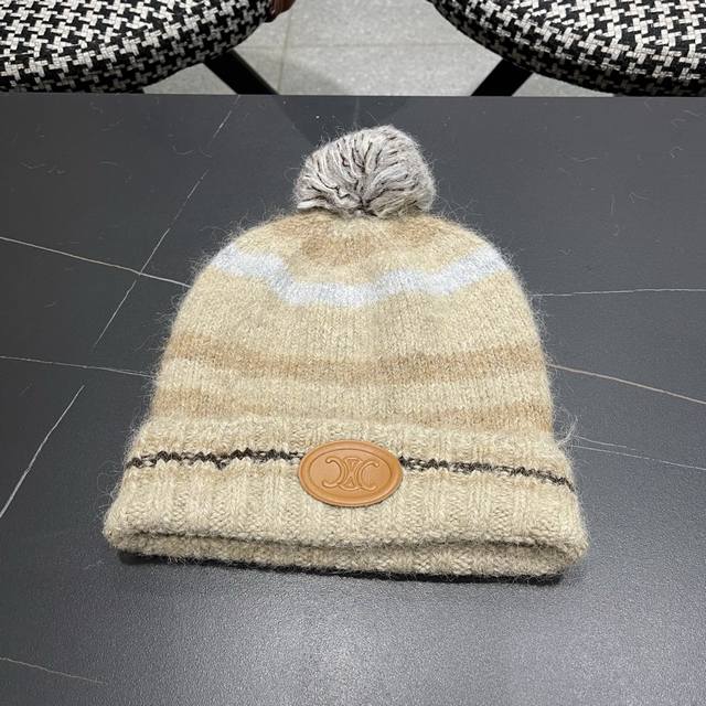 Celine Celine rabbit knitted beanie is really good-looking when worn, it makes y