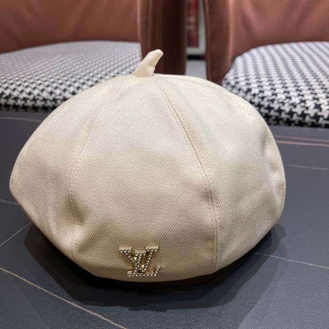 New arrival! Louis Vuitton's new octagonal hat for women, spring and summer ber