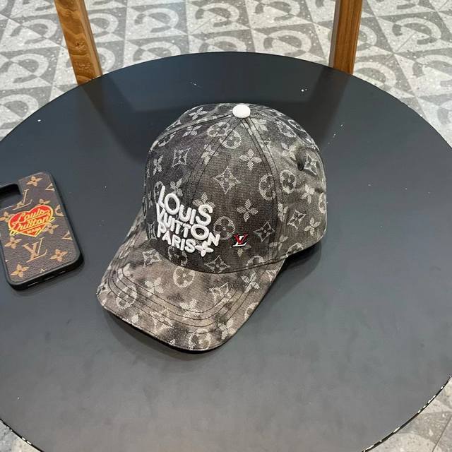 Lv Louis Vuitton's new denim baseball capHot technology upgrade, washed denim st