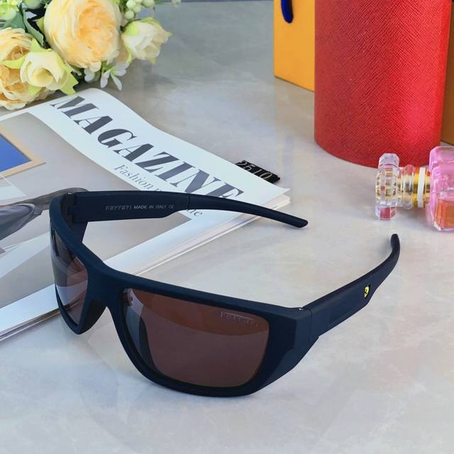 Ferrar*Futuristic sunglasses, fashionable Korean style, high value, trendy and c