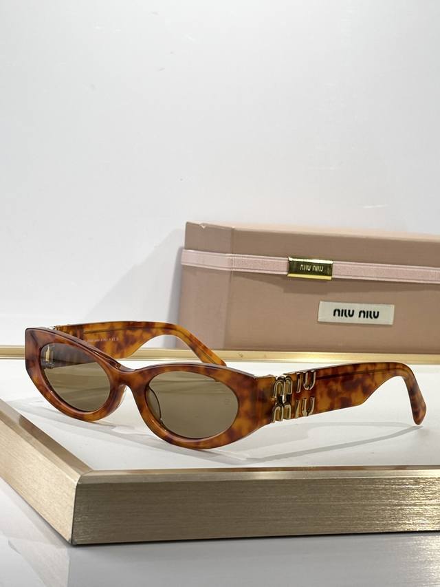 Beautiful new colorMatching circle shapeWelcome to compareLook for detailsHandma