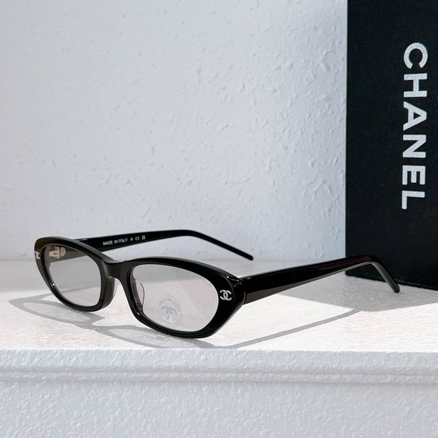 Chane* Model: Vintage02 Size: 56 ports 20-142