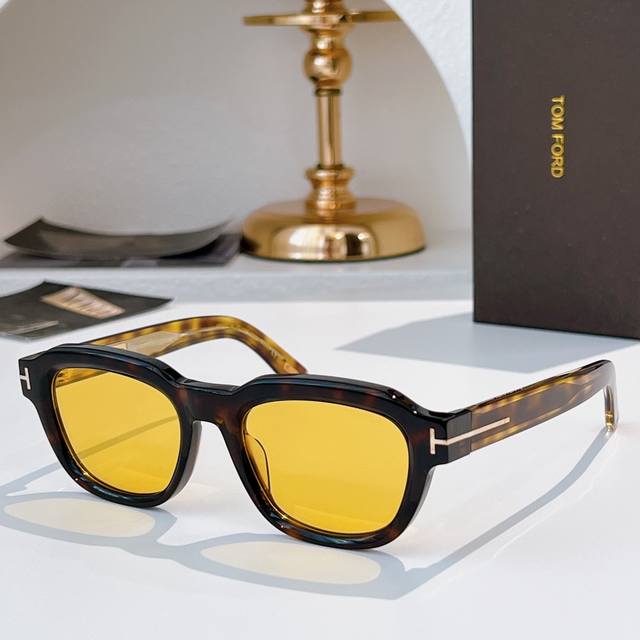 Tom For* Model: Tf1226 Size: 52 ports 20-135