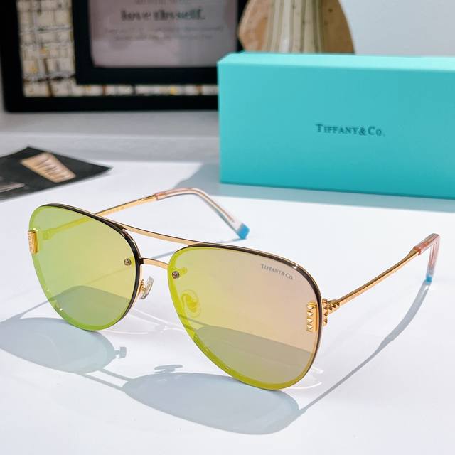 Tiffany&Co. Model: Tf3066 Size: 64 ports 16-145