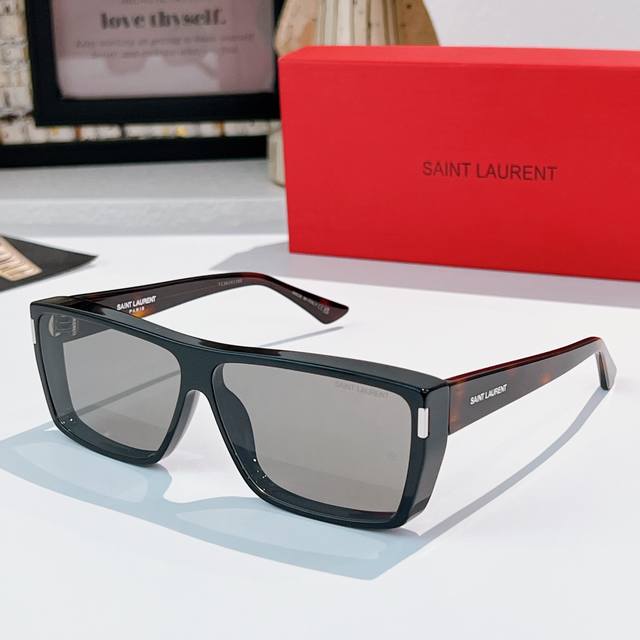 Saint Laurent Model: Sl756 Size: 64-10 140