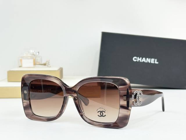 Chanel Mod: Ch5555 Size: 54 ports 19 145