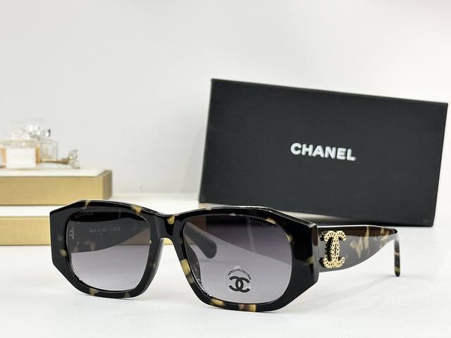 Chanel Mod: Ch5554 Size: 55 ports 18 145 L