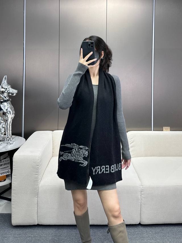 Burberry's hot-selling new fall/winter collection from last year! Exclusive, hi