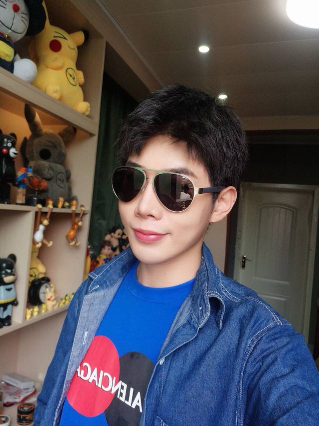 Armani polarized metal men's large frame sunglasses Material: Polaroid high-def