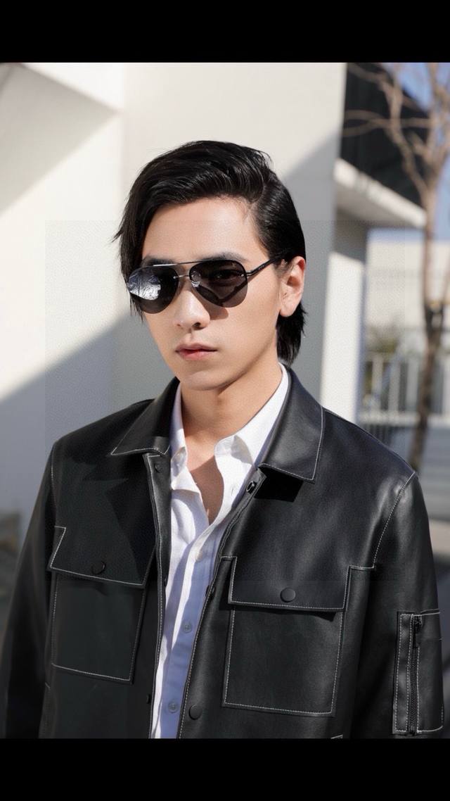 2025 New Louis Vuitton-Louis' new LV toad frame sunglasses. Each pair is a bouti