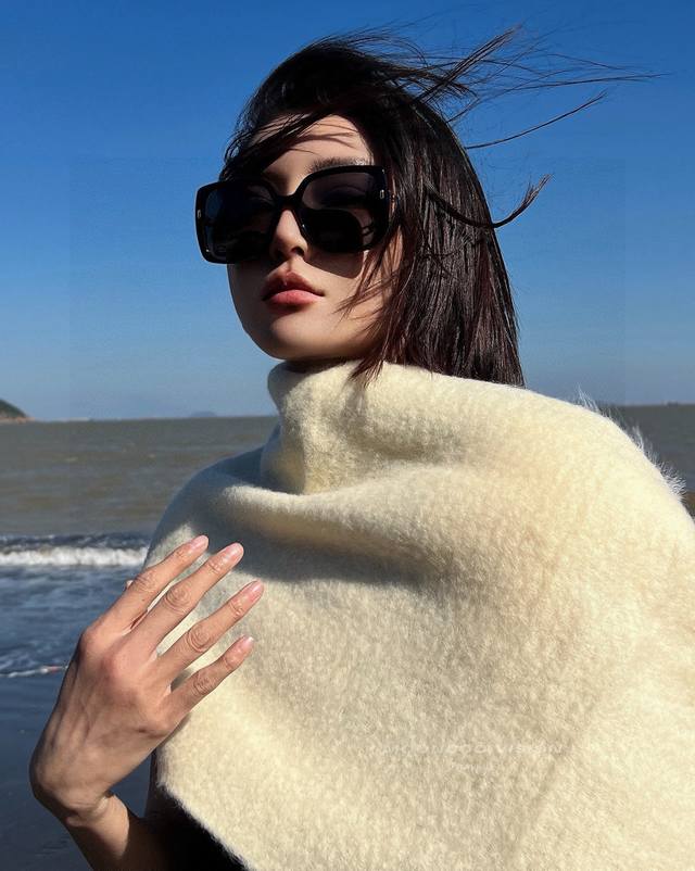 Dior-Dior 2025 Spring New Trend Hot Fashion Square Frame Polarized Sunglasses Hi