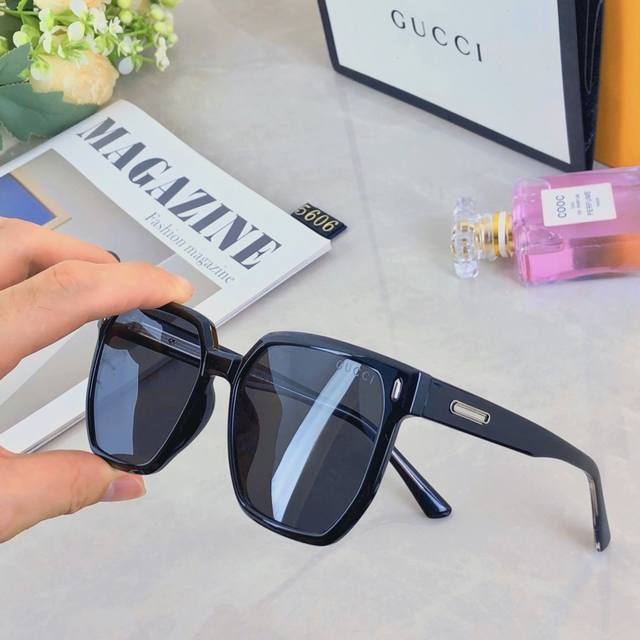 Gucc*2025 new Korean sunglasses for men and women three-dimensional flat high-en