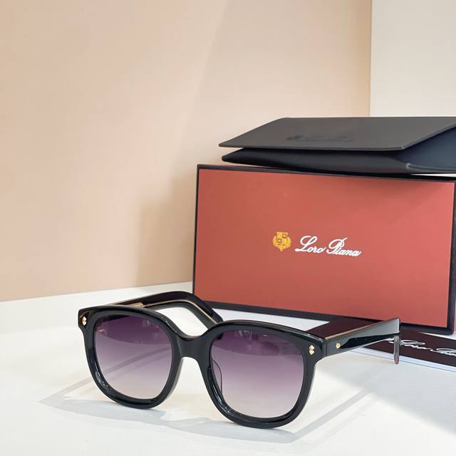 loro pianamodel: Spagnasize: 52 mouth 21-145 delivery box