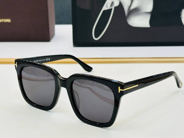 Tom Ford Model: Tf892 Size: 56 mouth 22-145 C Fashionable plate frame
