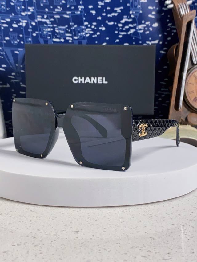 Chanel Chanel 2025 new high-end starry sky square large frame polarized sunglass