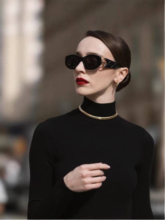 Bvlgari Bulgari 2025 new European and American modern fashion cat-eye sunglasses