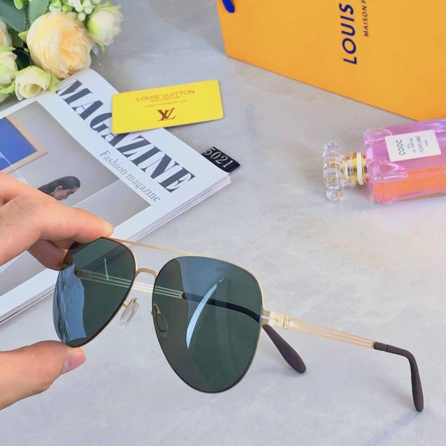 Louis Vuitto* new super cool polarized sunglasses for men and women, Korean styl