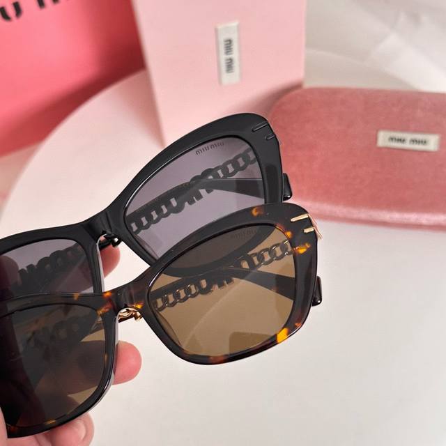 Miu Mi*Model:Omu15Ws Size: 55 ports 17-145