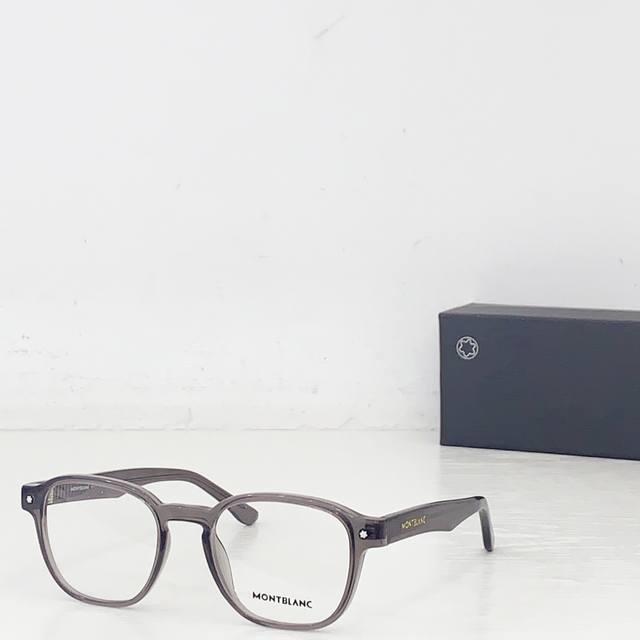 Mont Blan*Model:Mb0385Osize: 52 ports 21-145