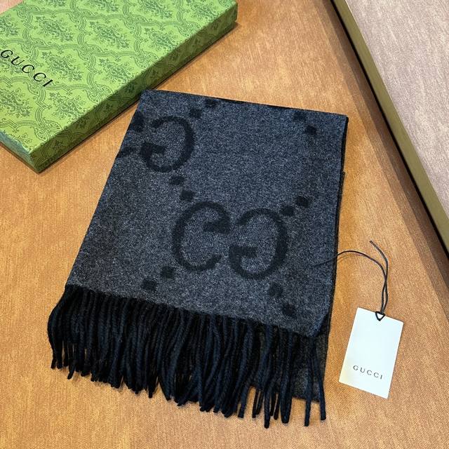 New Big G Double-Sided Cashmere Scarf in Brown Size: 45*200cm 100% Cashmere A r