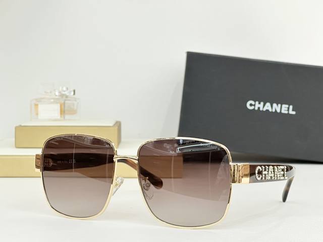 Chanel Mod: 9135B Size: 59 ports 16 140
