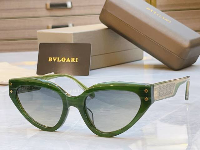 Bvlga* Bulgari new sunglasses, Model: Bv9000B, Size: 53